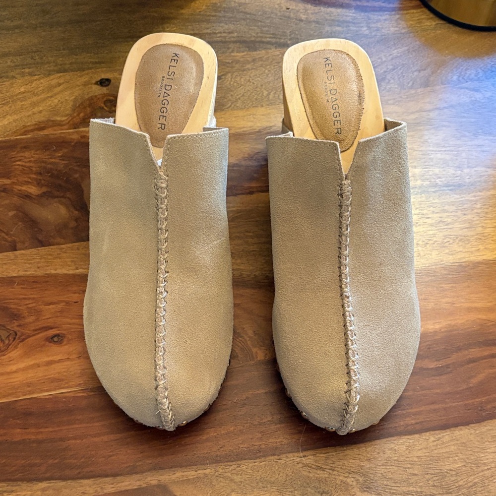 Kelsi Dagger Beige Suede Mules